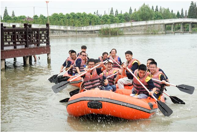 接好前辈的棒,做足自己的样! 接好前辈的棒,做足自己的样!