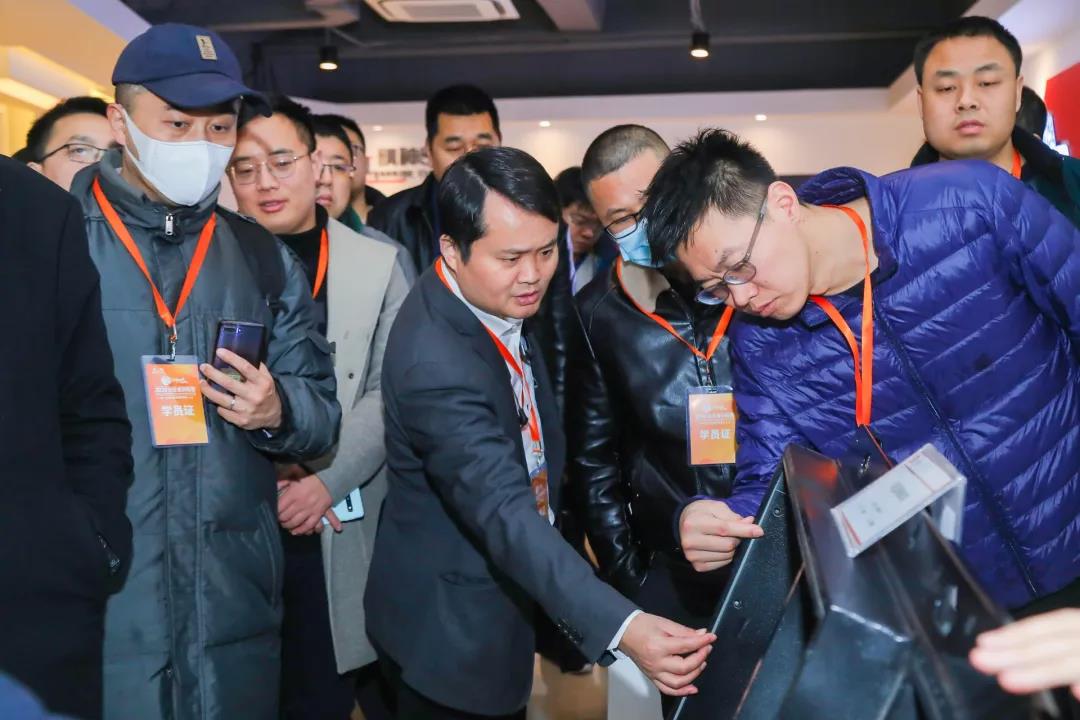 热烈欢迎学在沙湖 X SISPARK创业者训练营一行莅临我司参观交流 热烈欢迎学在沙湖 X SISPARK创业者训练营一行莅临我司参观交流