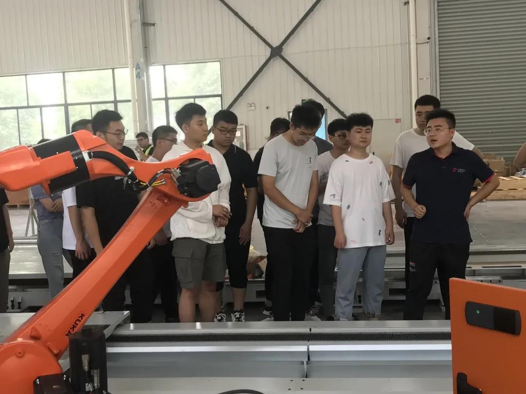 The teacher from the north has passed on from generation to generation The teacher from the north has passed on from generation to generation