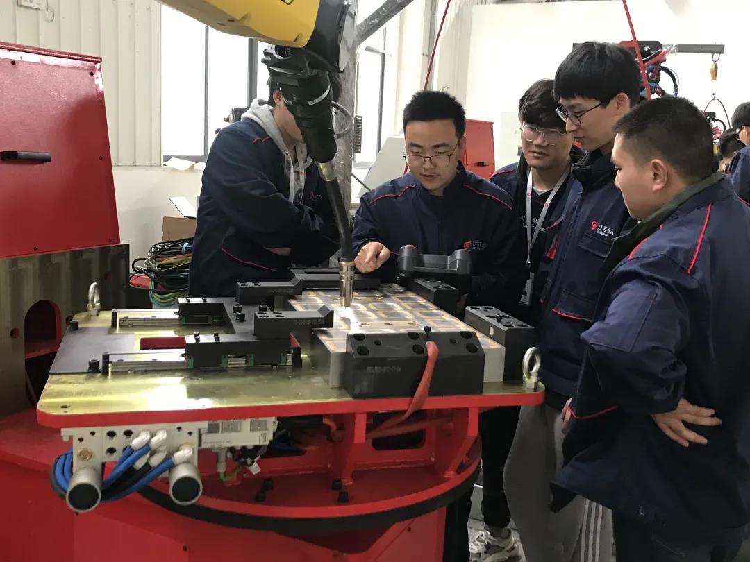 The teacher from the north has passed on from generation to generation The teacher from the north has passed on from generation to generation