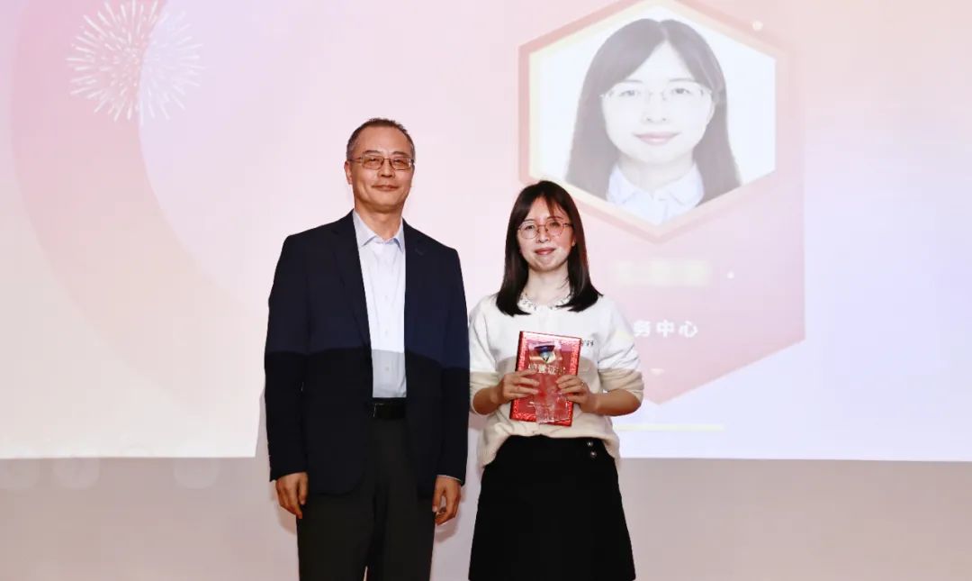 拾光同航 肆意绽放 | 江苏铂莱国际2024荣誉表彰大会顺利举行 拾光同航 肆意绽放 | 江苏铂莱国际2024荣誉表彰大会顺利举行